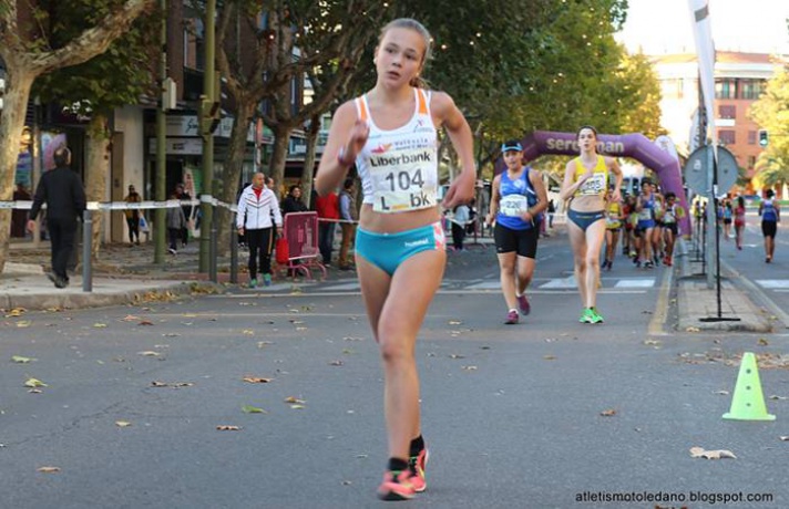 Blanca Micó, mejor marca sub '14 5km marcha (26:56)/Blanca Micó, millor marca sub '14 5km marxa (26:56)