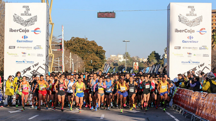 Éxito y récord en un 10k Valencia Ibercaja  multitudinario/Èxit i récord en un 10k Valencia Ibercaja multitudinari