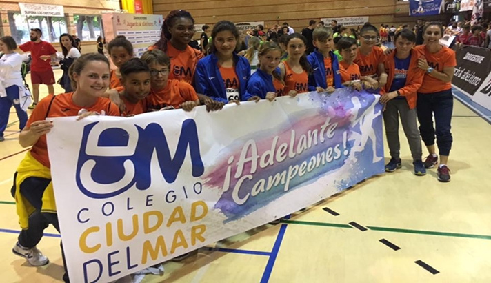 Buena actuación de los colegios torrevejenses/Bona actuació dels col?UR?legis torrevellencs