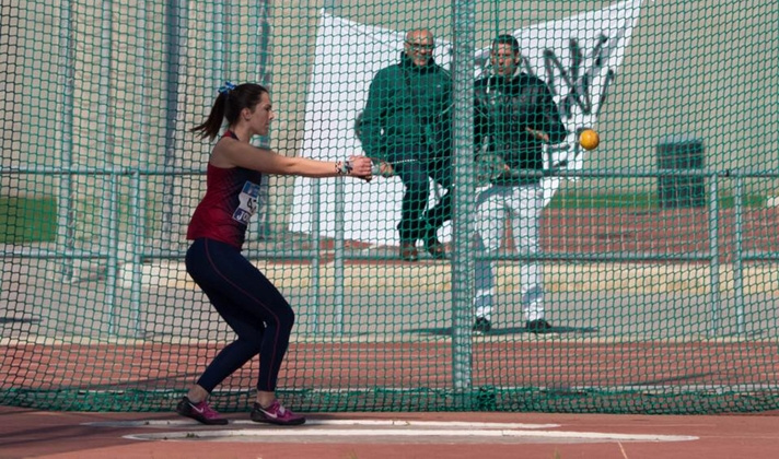 Gema Martí, rompe la barrera de los 60m con nuevo record/Gema Martí, trenca la barrera dels 60m amb nou rècord