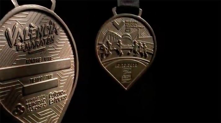 Estas son las medallas del Maratón Valencia 2019/Estes son les medalles del Marató Valencia 2019