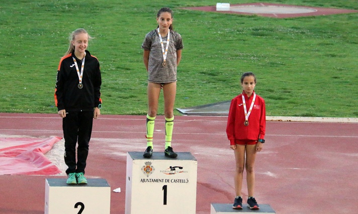 Alicia González bate el record autonómico Sub14 de 3000m/Alicia González bat el rècord autonòmic Sub14 de 3000m
