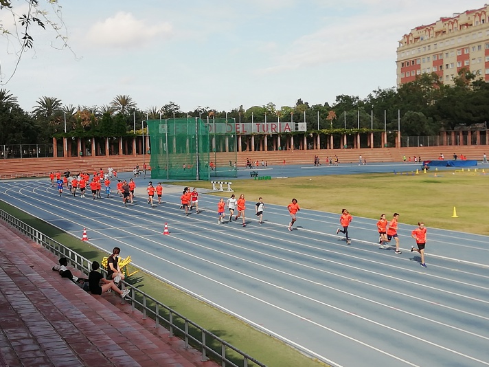 Escuelas de la Federación de Atletismo. EMID Valencia/Escoles de la Federació d'Atletisme. EMID València.