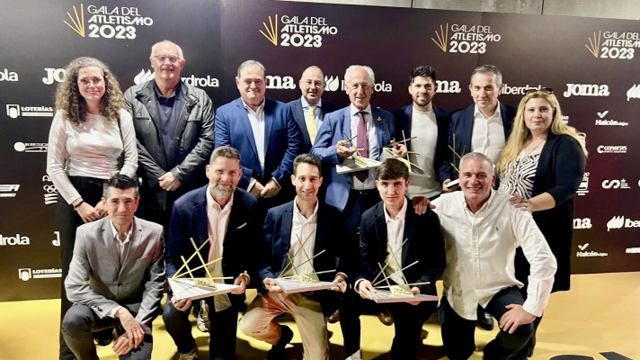 Lluvia de trofeos en la Gala del Atletismo/Pluja de trofeus en la Gala de l'Atletisme